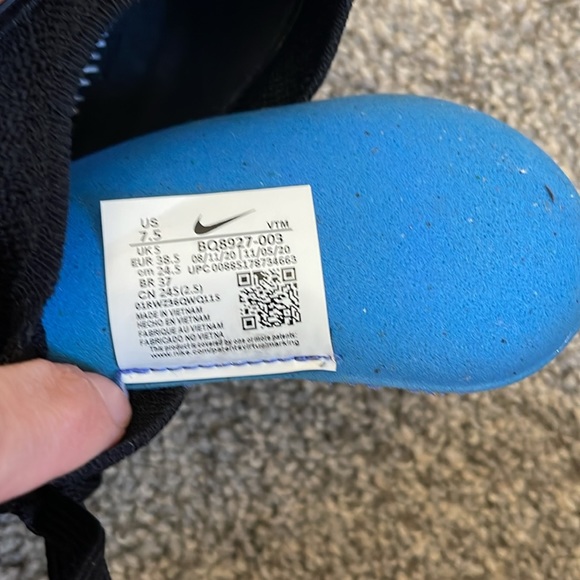 Nike Epic React Flyknit - Picture 4 of 6